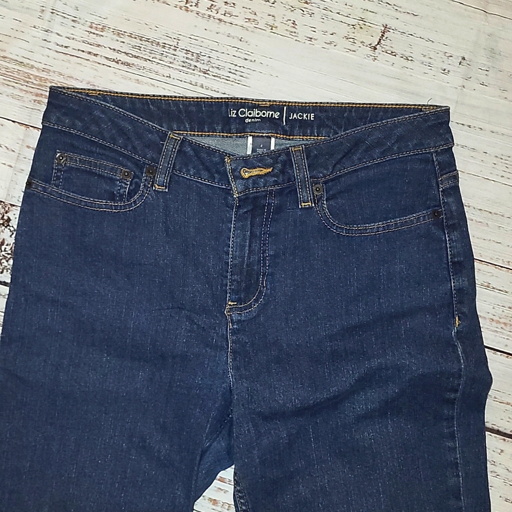 Liz Claiborne- Jackie